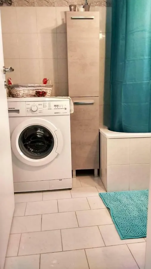 Super Nuova - Private Parking Apartment Thessaloniki