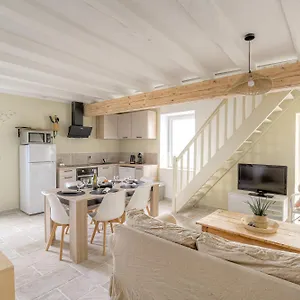 New Maison Au Coeur Des Vignes , Charentay France